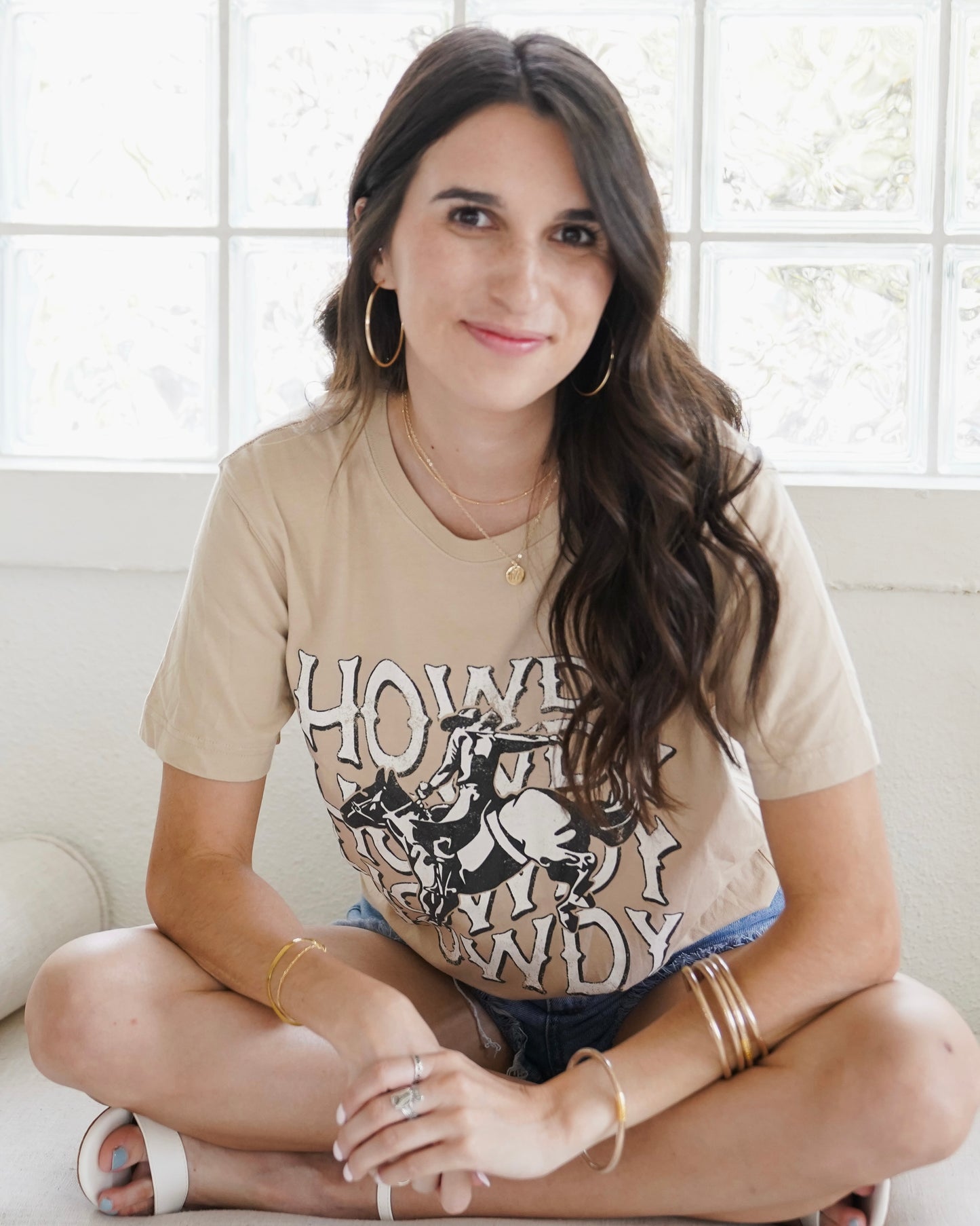 Howdy Graphic Tee